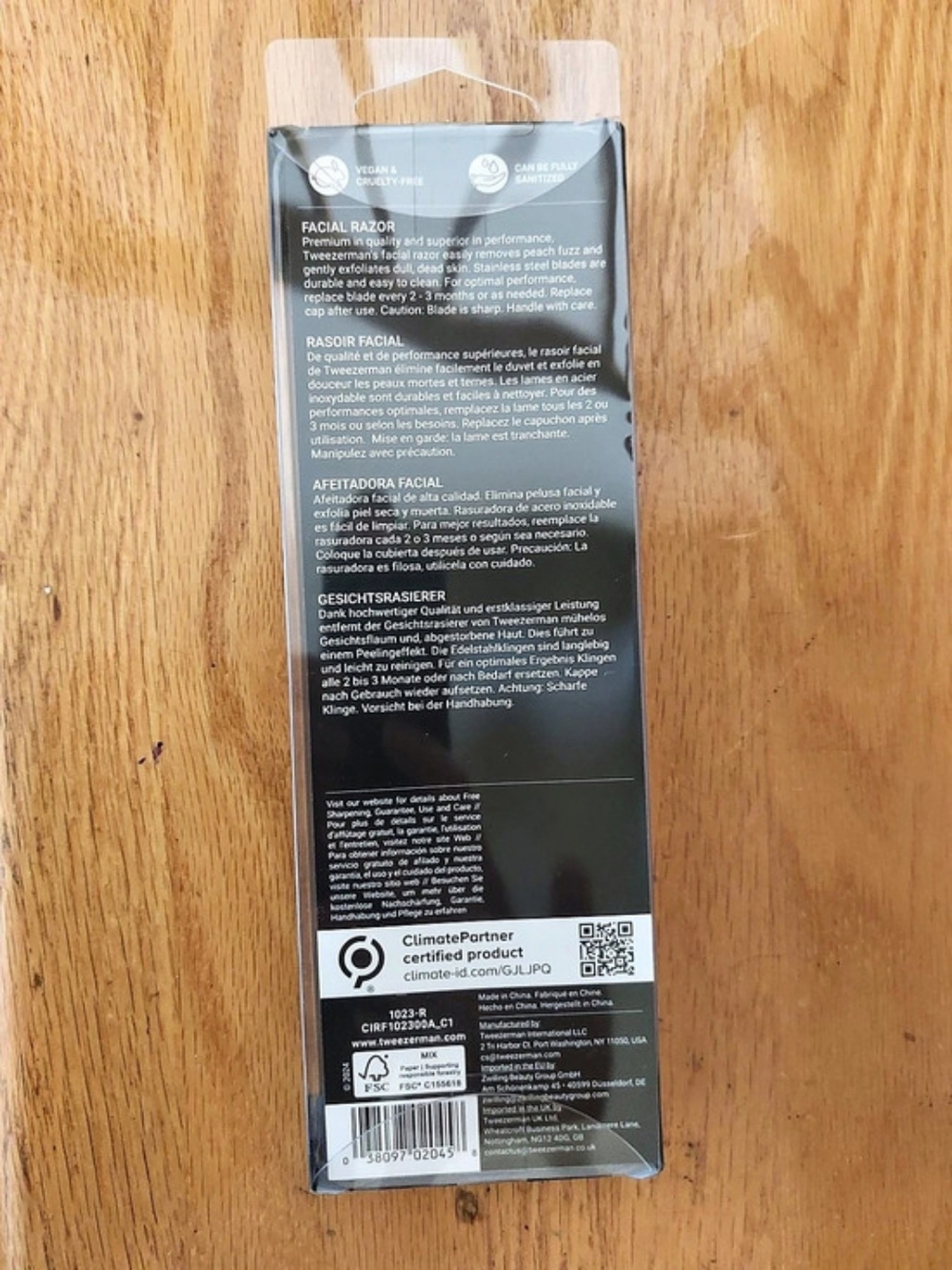 Tweezerman Facial Razor in Silver NWT - Picture 2 of 3